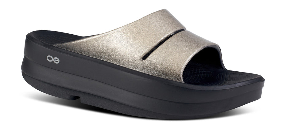 Oofos Women's OOmega OOahh Luxe Sandal