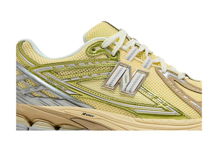 New Balance 1906R Yellow Parchment