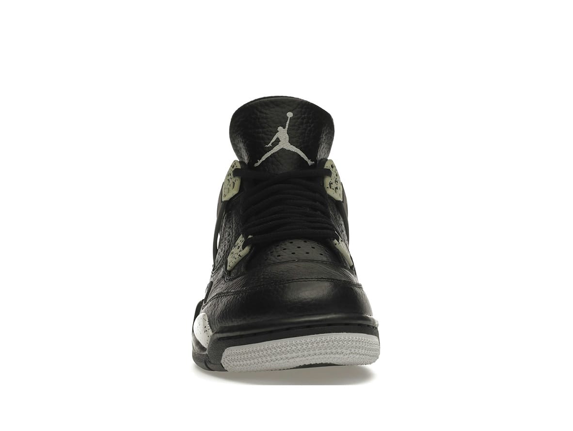 Jordan 4 Retro Oreo (2015) – Iconic Sneaker