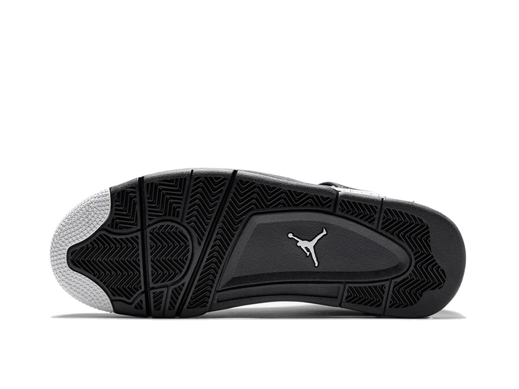 Jordan 4 Retro Oreo (2015) – Iconic Sneaker