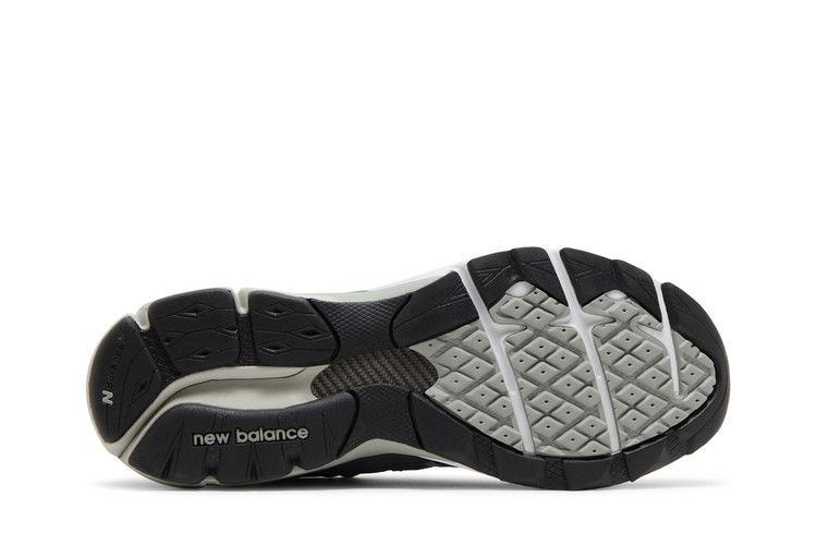 New Balance 920 Grey Black