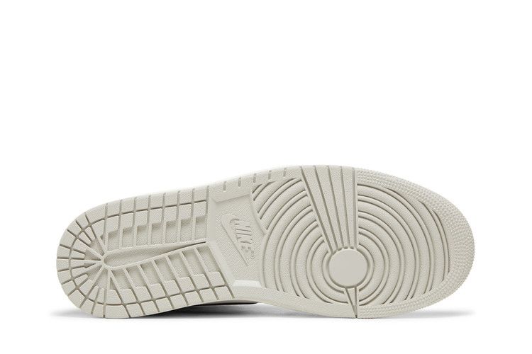 Jordan 1 Retro High OG White Cement