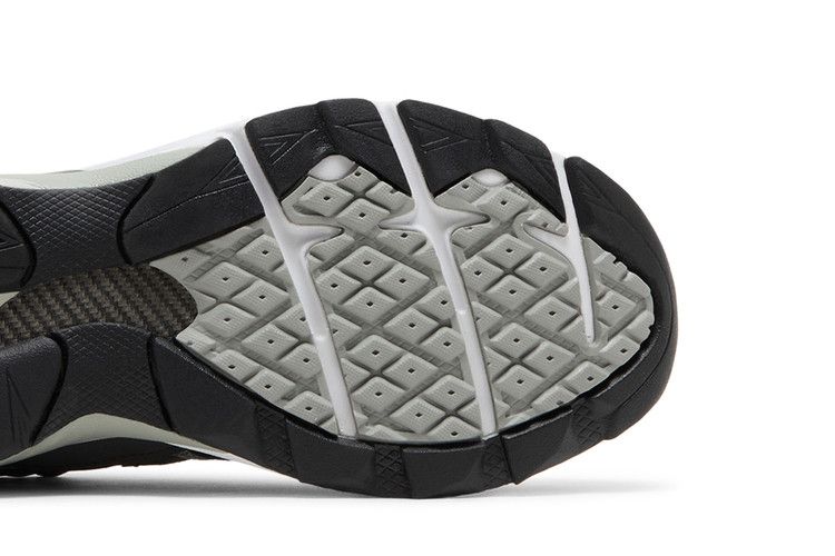 New Balance 920 Grey Black