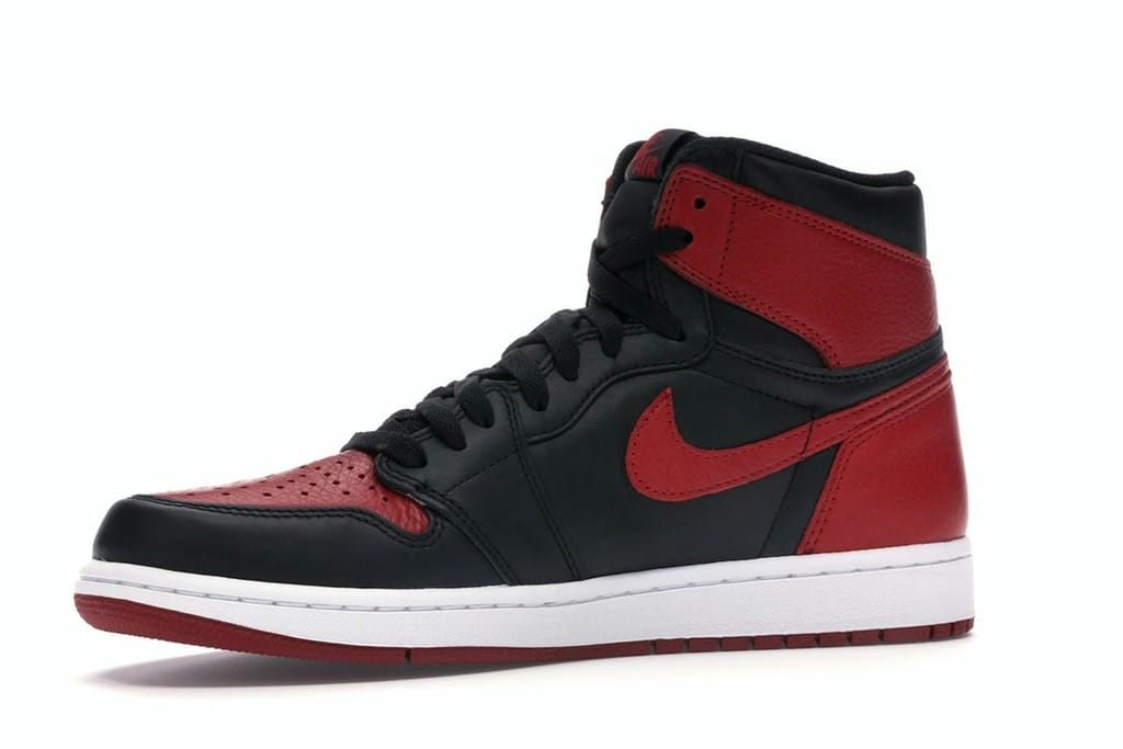 Air Jordan 1 Retro High OG Bred Banned 2016 (555088-001)