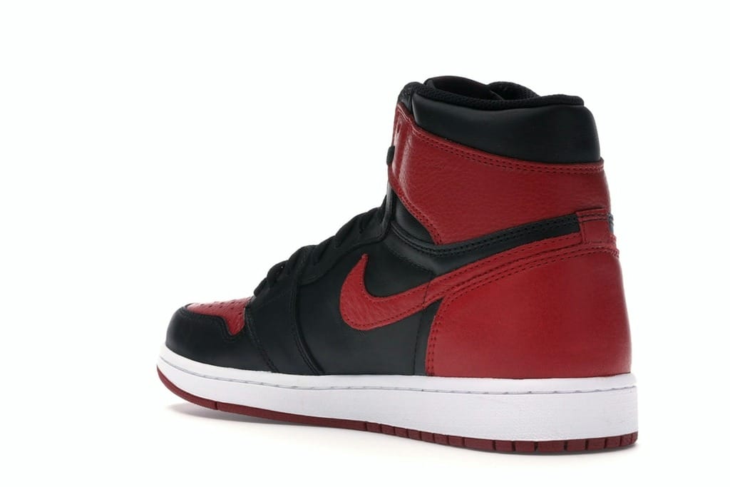 Air Jordan 1 Retro High OG Bred Banned 2016 (555088-001)