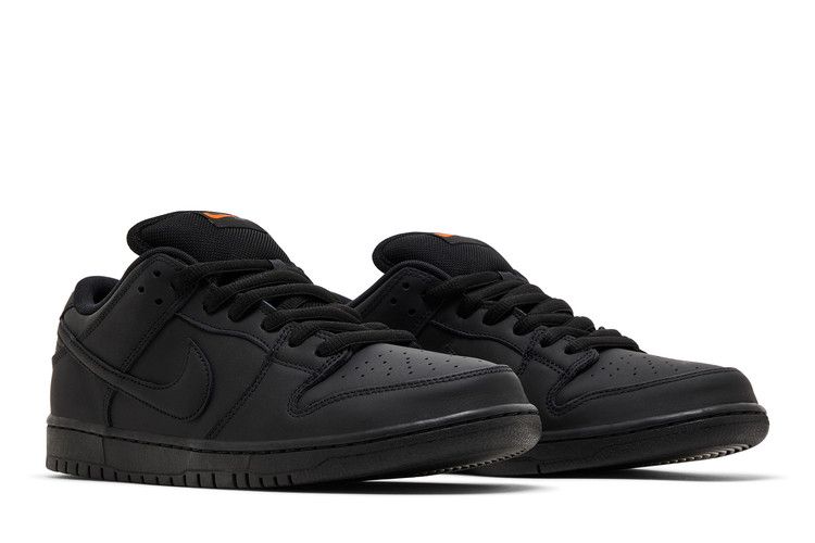 Nike SB Dunk Low Pro Triple Black
