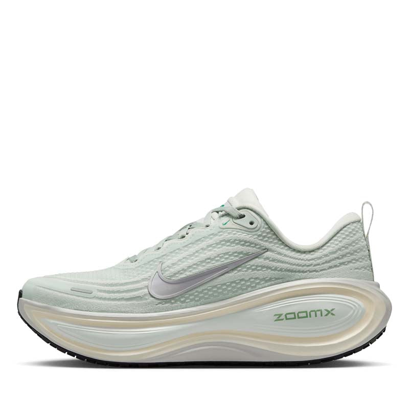 Women's Nike Vomero Plus - Light Silver/Metallic Silver