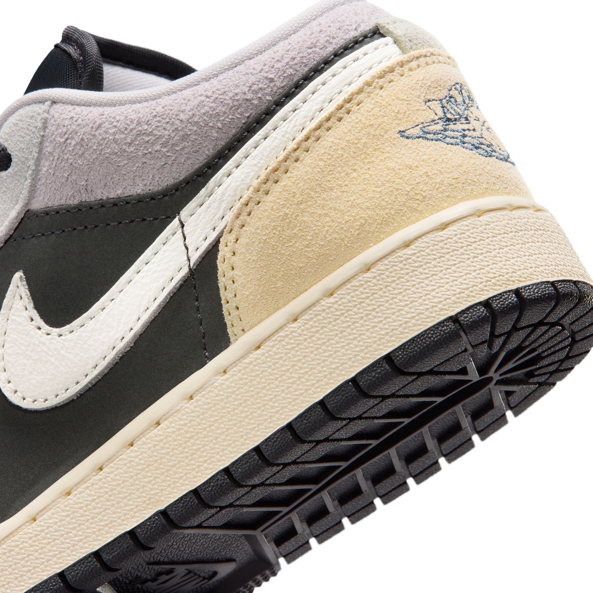 Air Jordan 1 Low SE - Non Adult
