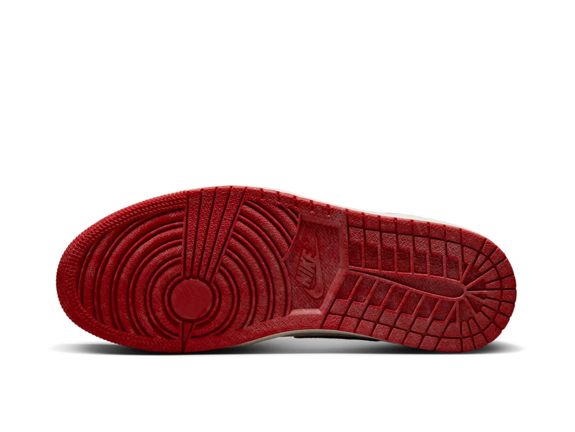Jordan 1 Retro High OG Chicago Lost and Found – Iconic Sneaker
