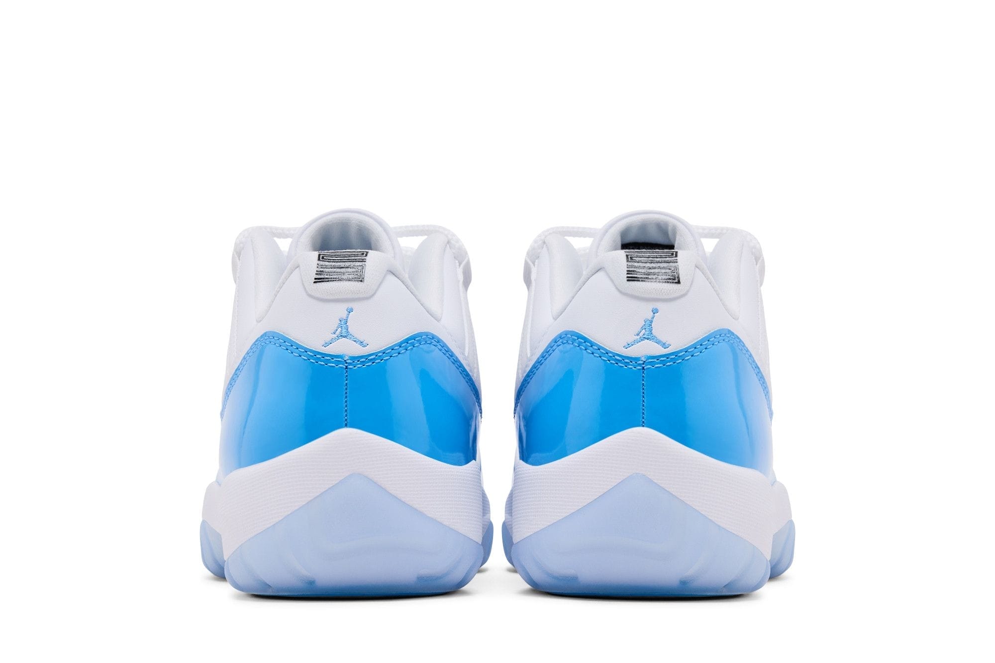 Air Jordan 11 Retro Low Unc 2026 White University Blue Black