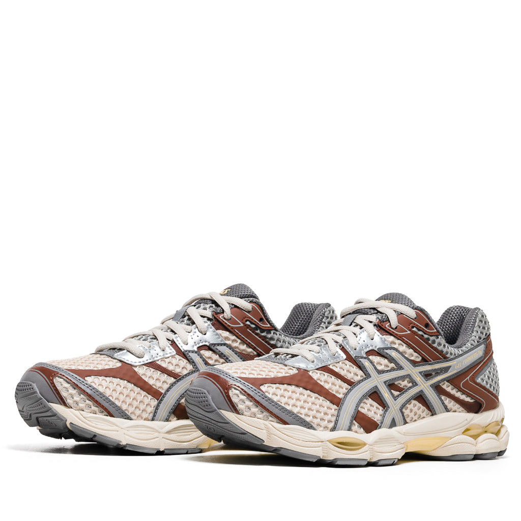 emmi x Asics Gel-Cumulus 16 - Beige/Grey