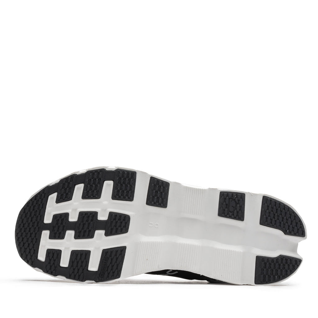 Women's On Cloudstratus 3 - Black/Frost