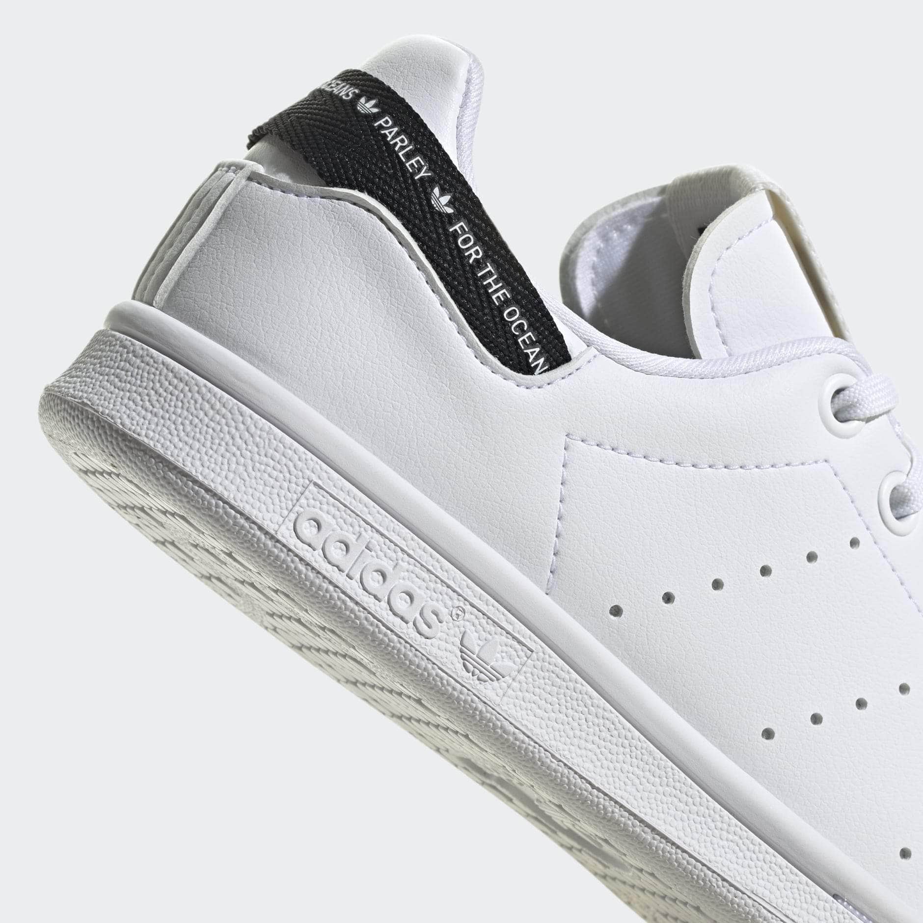 Adidas Stan Smith Parley x Stan Smith J 'White Black'