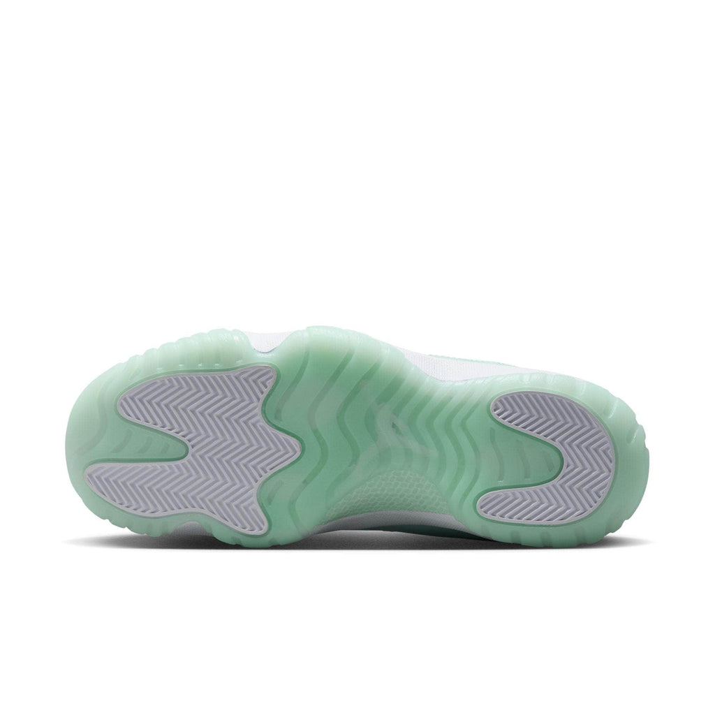 Air Jordan 11 Retro Low "Igloo" - Women's