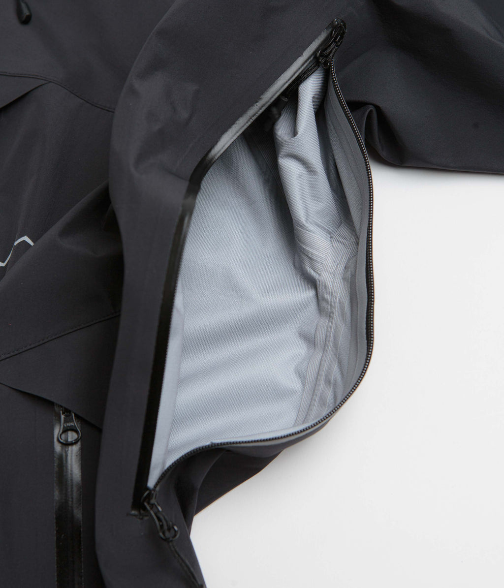 Cayl 2 Light Shield Jacket - Black
