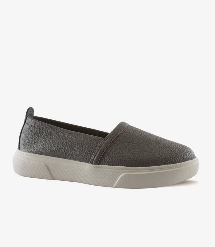 Chayne Grey – Slip-On Shoes for Women