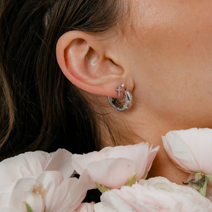 Cross Flat Back Stud