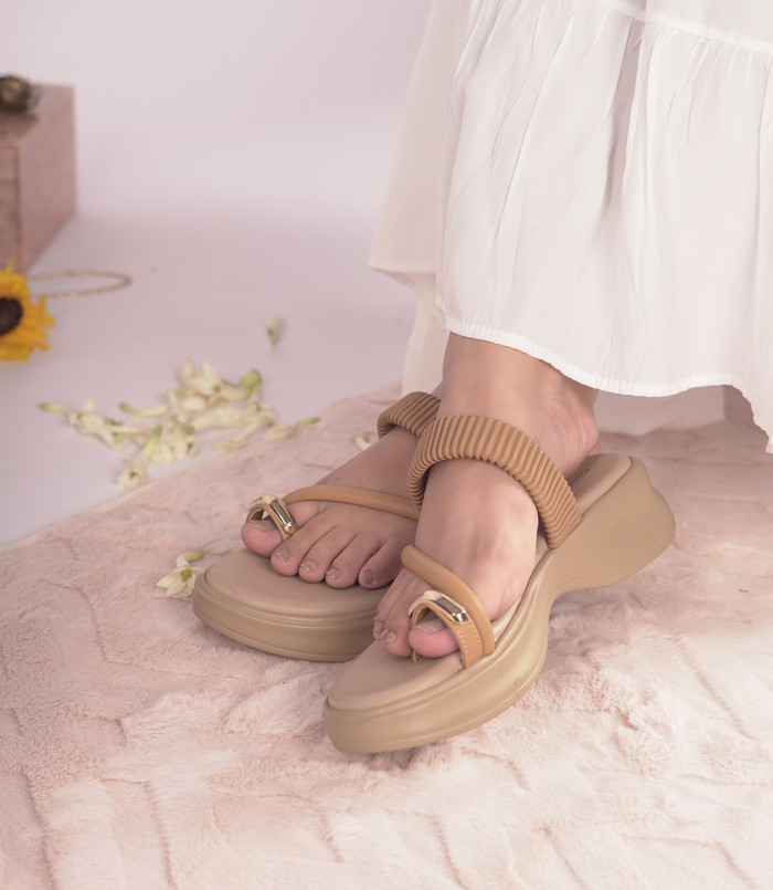 Cushy Beige – Toe-Ring Heels for Women