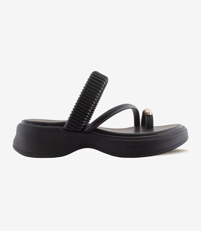 Cushy Black – Toe-Ring Heels for Women