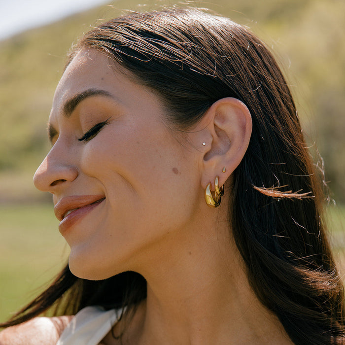 Droplet Flat Back Stud