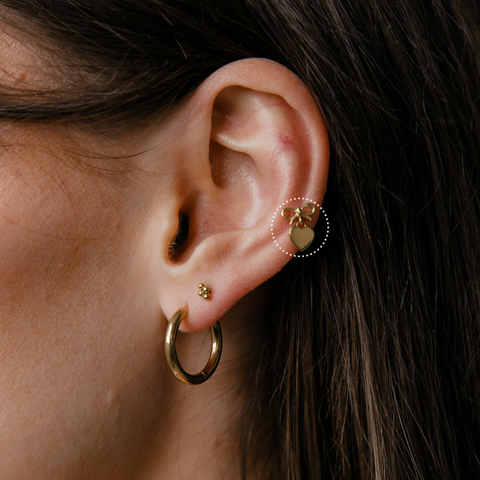 Heartstrings Flat Back Stud