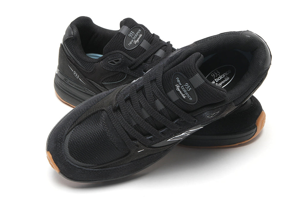 933 - Standard & Wide