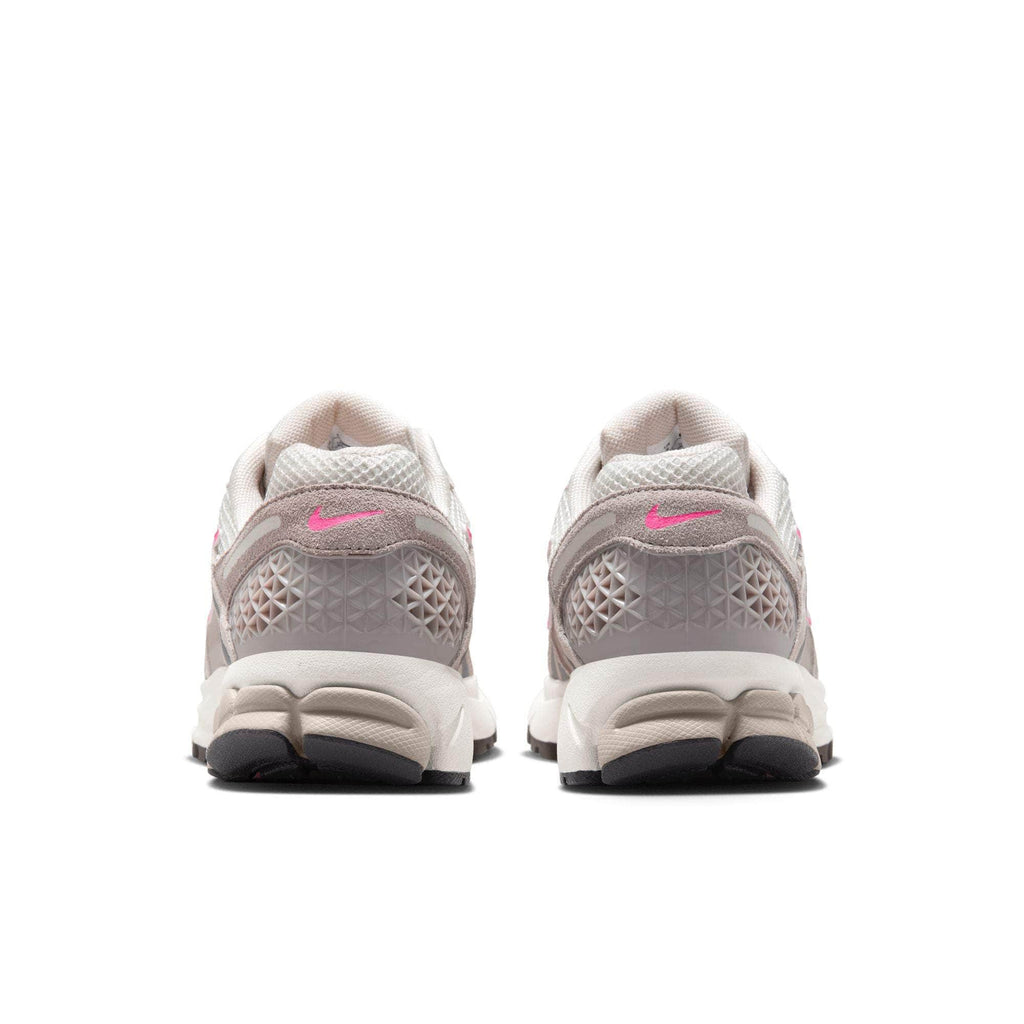 Nike Zoom Vomero 5 - Women's