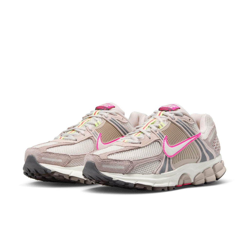 Nike Zoom Vomero 5 - Women's