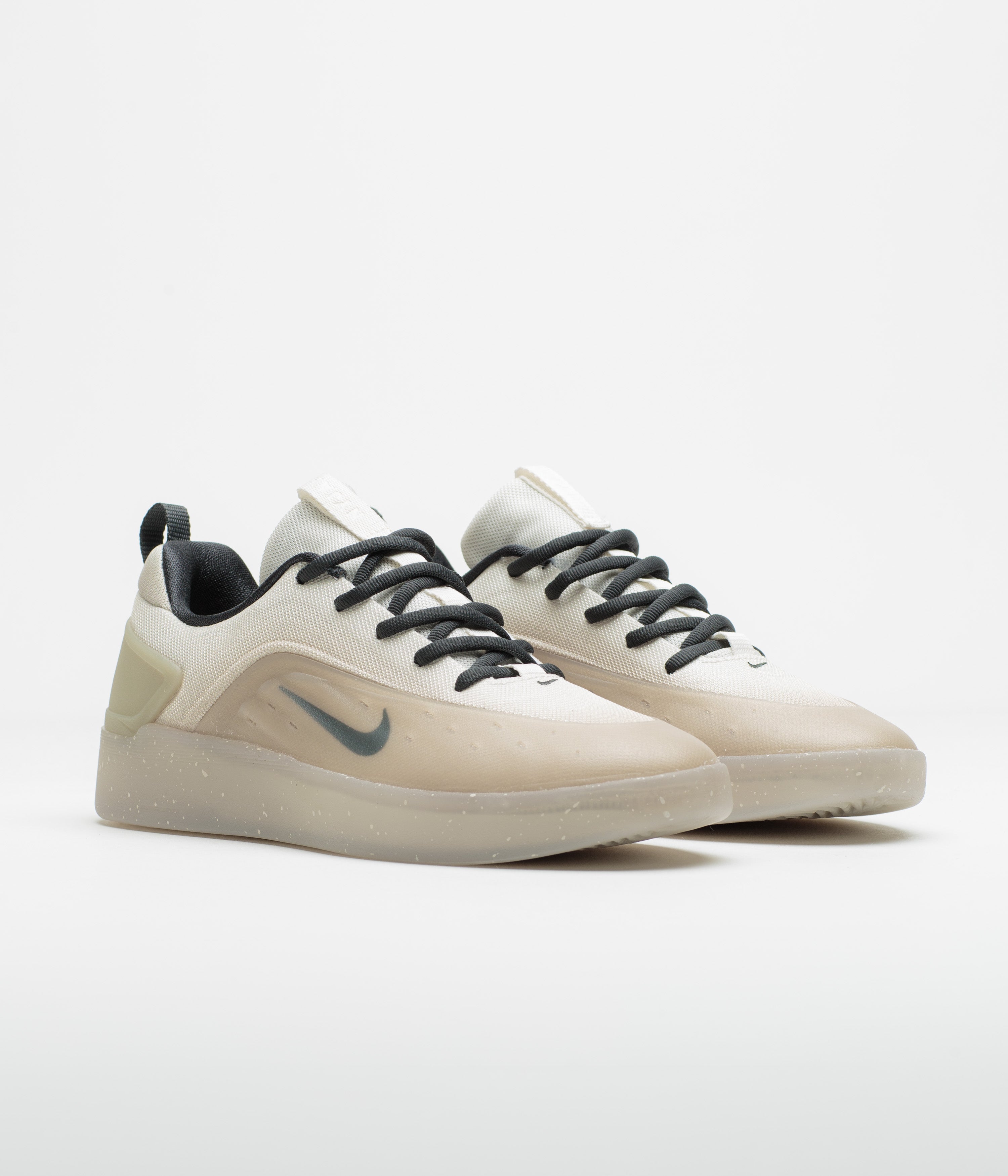 Nike SB Nyjah 4 Shoes - Desert Khaki / Dark Smoke Grey