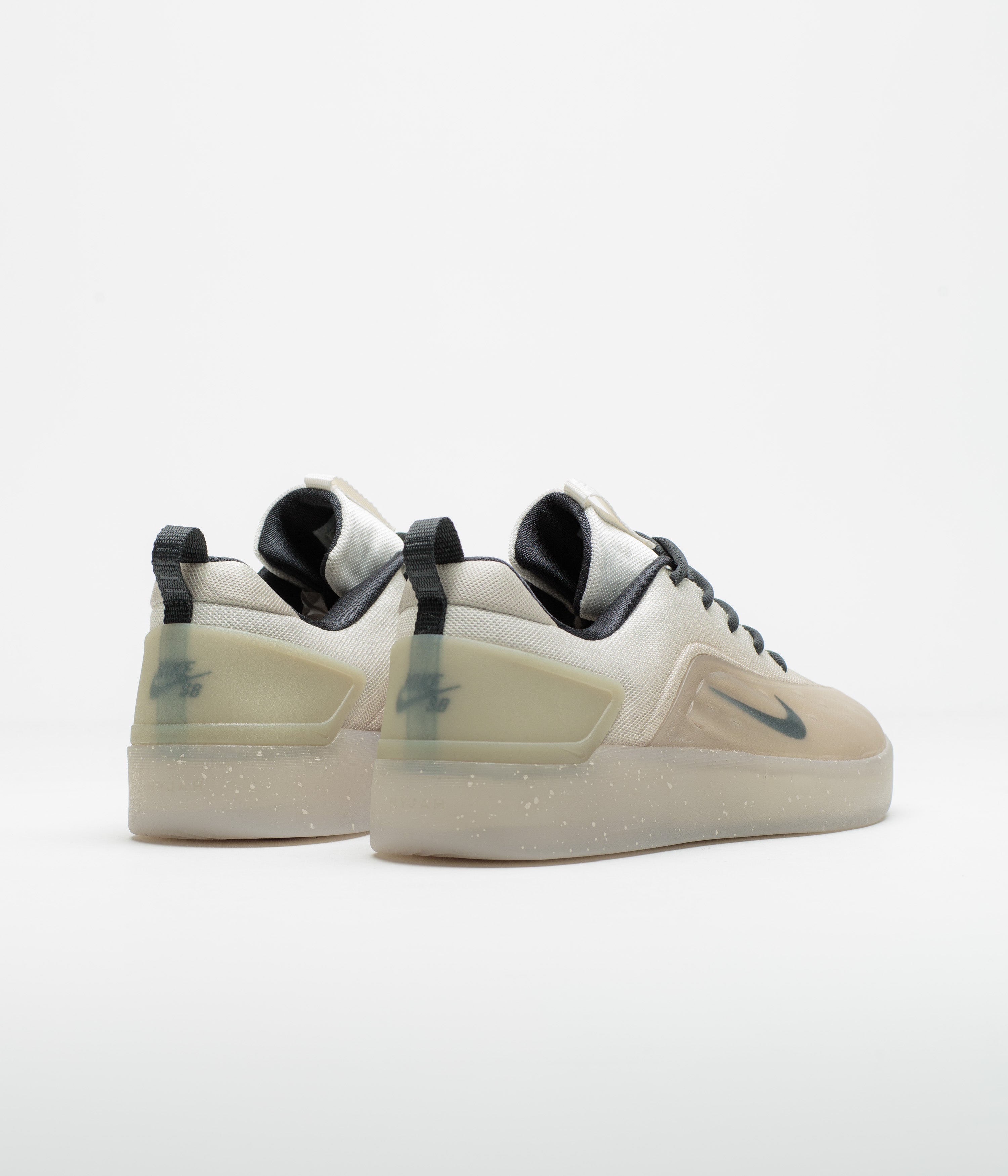 Nike SB Nyjah 4 Shoes - Desert Khaki / Dark Smoke Grey