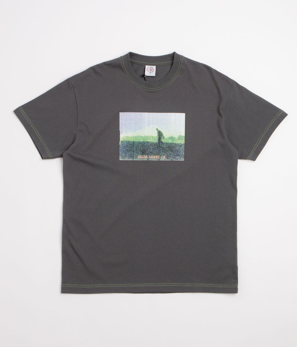 Polar Beach Walk Contrast T-Shirt - Graphite / Green