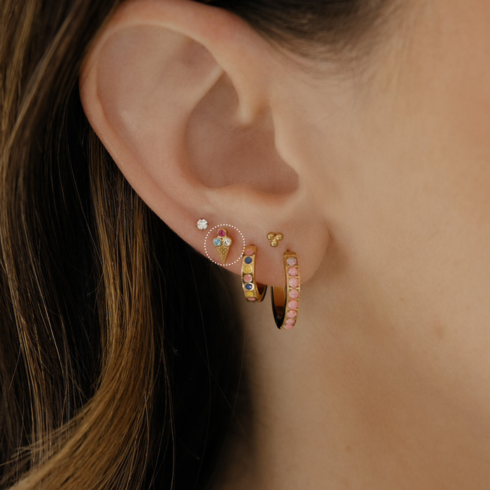Triple Scoop Flat Back Stud